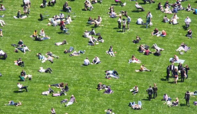 2014-05-07 Lawn opening day aerial (GT) (51)