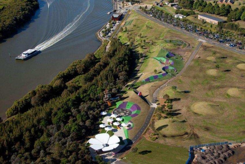 Modern Çocuk Parkı: Blaxland Riverside Park 2 kapak