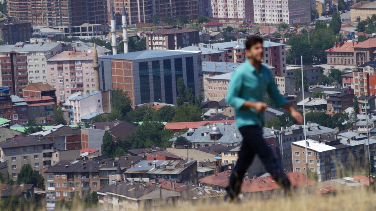 Mekân, Yer Kimliği ve Aidiyet: İnsan–Çevre İlişkisinin Kavramsal Bir Değerlendirmesi