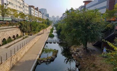 cheonggyecheon_stream_seoul_south_korea_123_xl